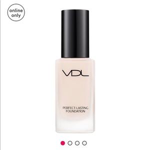 BNIB VDL Perfect lasting foundation in A02